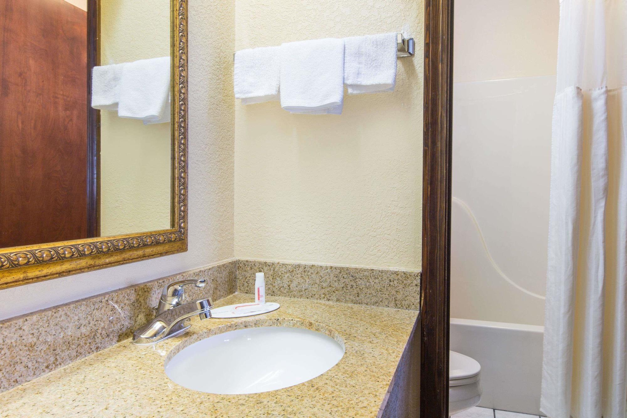Equipamiento de Habitación Days Inn by Wyndham Lonoke