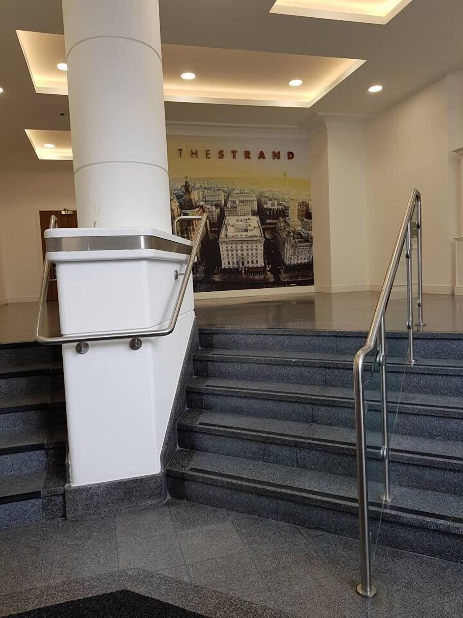 Vista Lobby Liverpool At The Strand 1
