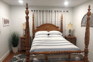 Alquiler Vacacional - Rustic Abode Entire Home- Near Logan