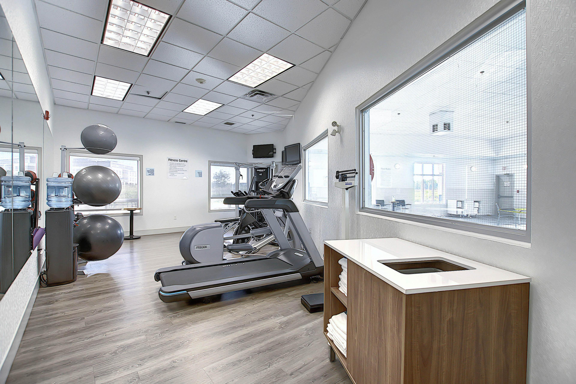 Instalaciones Recreativas Holiday Inn Express Airport-Calgary by IHG