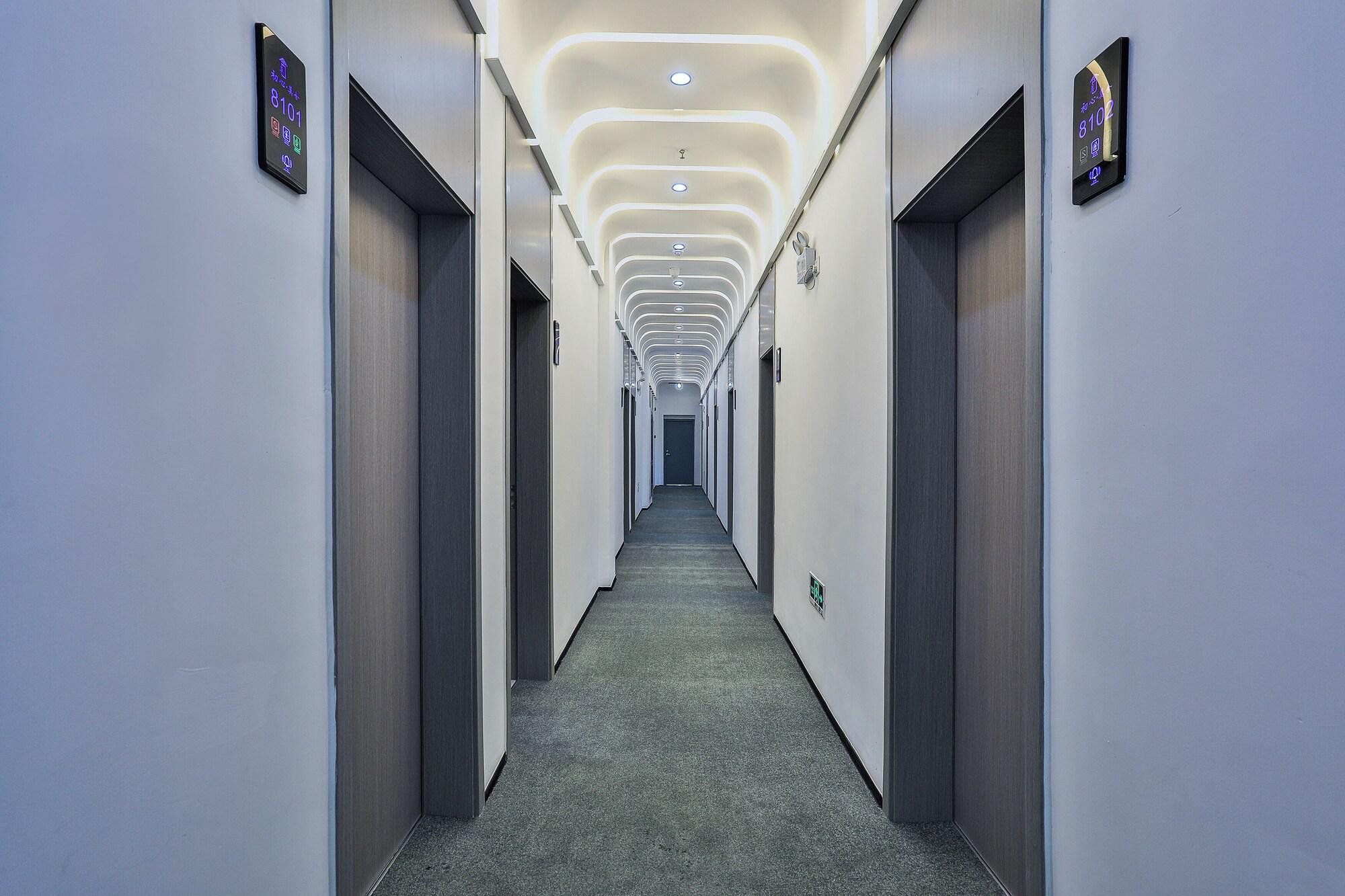 Varios Chuxin Moshe Hotel