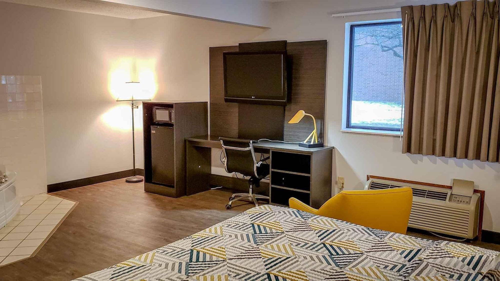 Spa Motel 6 Kewanee, IL