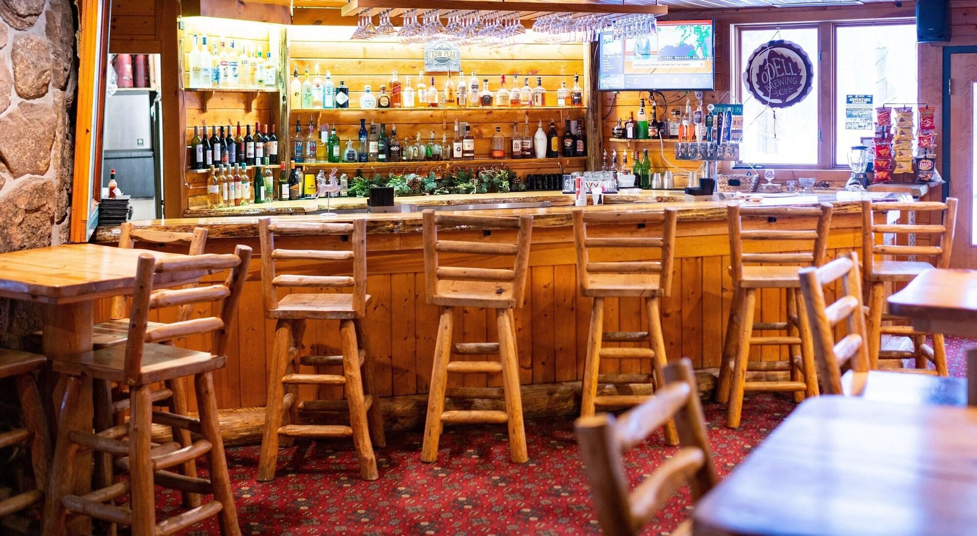 Bar/Salón Spearfish Canyon Lodge