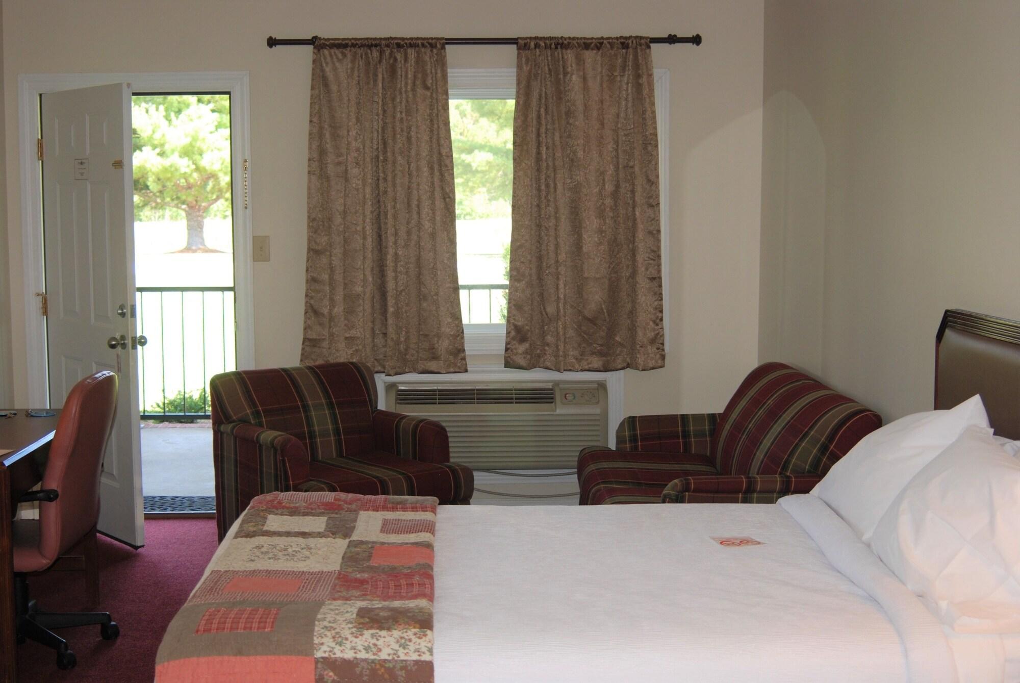 Set de Habitación The Golf Inn at QC Resort and RV