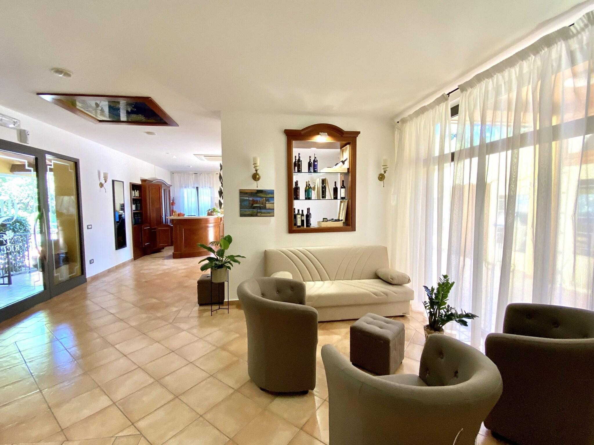 Vista Lobby Hotel Le Querciolaie dei Ricci