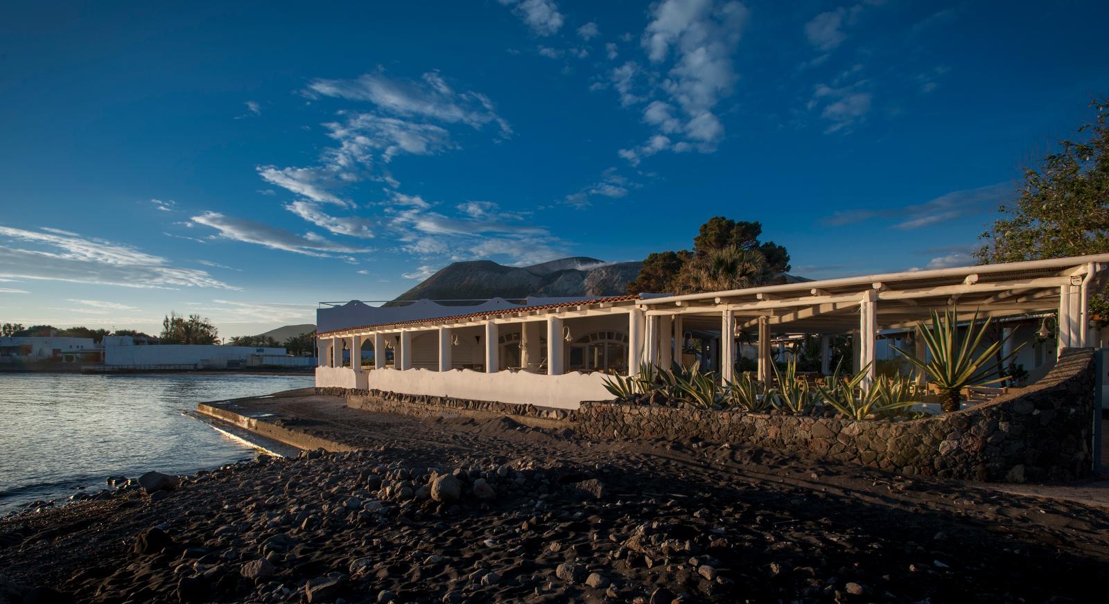 Vista Exterior Vulcano Mari Del Sud Resort