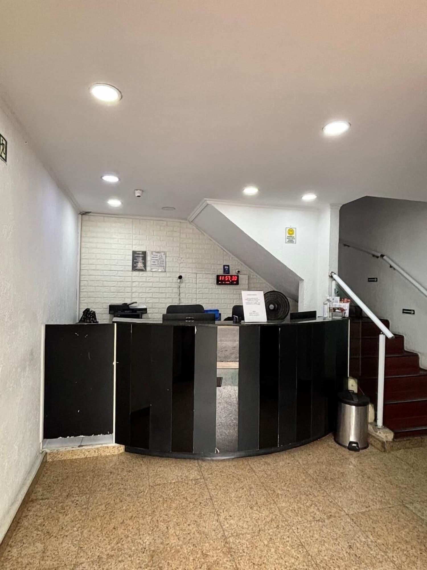 Vista Lobby Exitotell