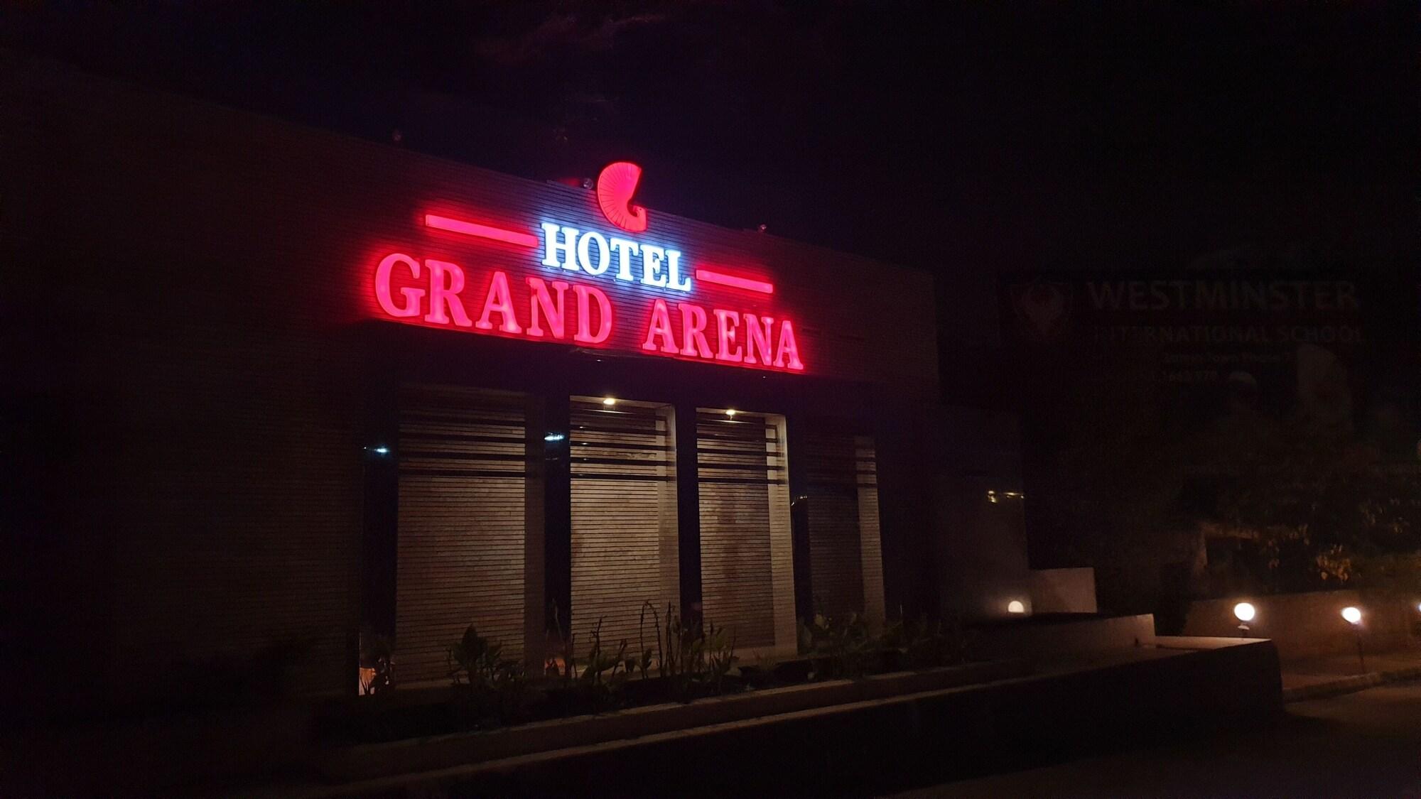 Vista Exterior Hotel Grand Arena