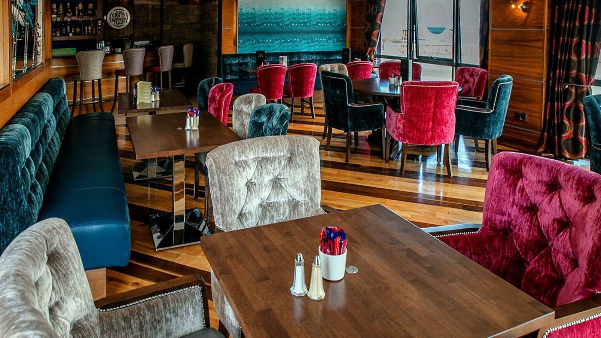 Bar/Salón Allingham Arms Hotel