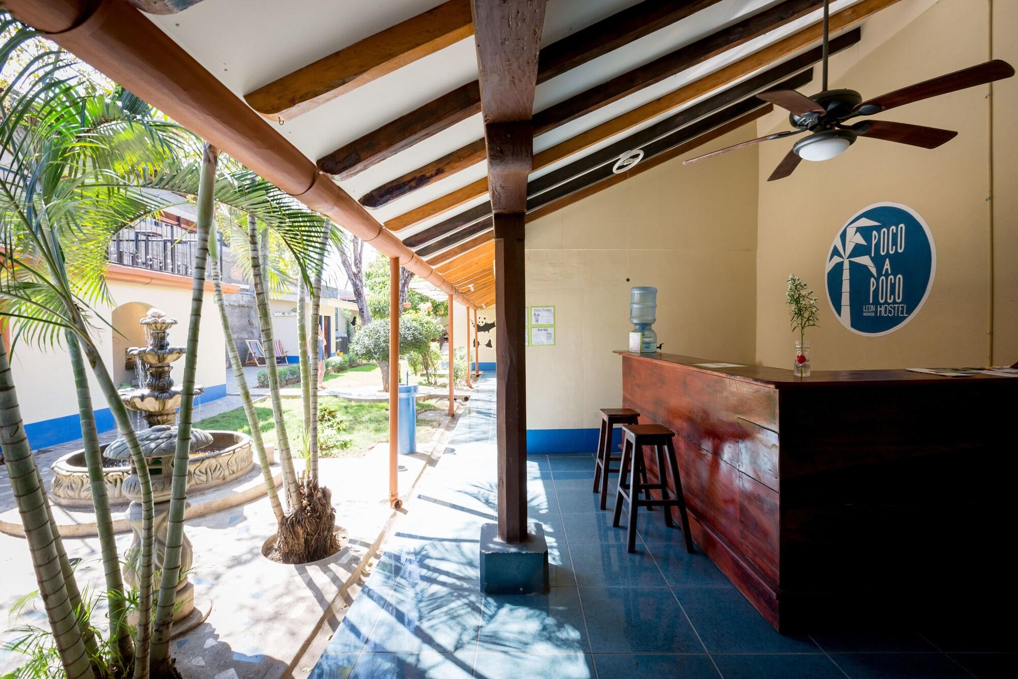 Vista Lobby Poco a Poco Hostel