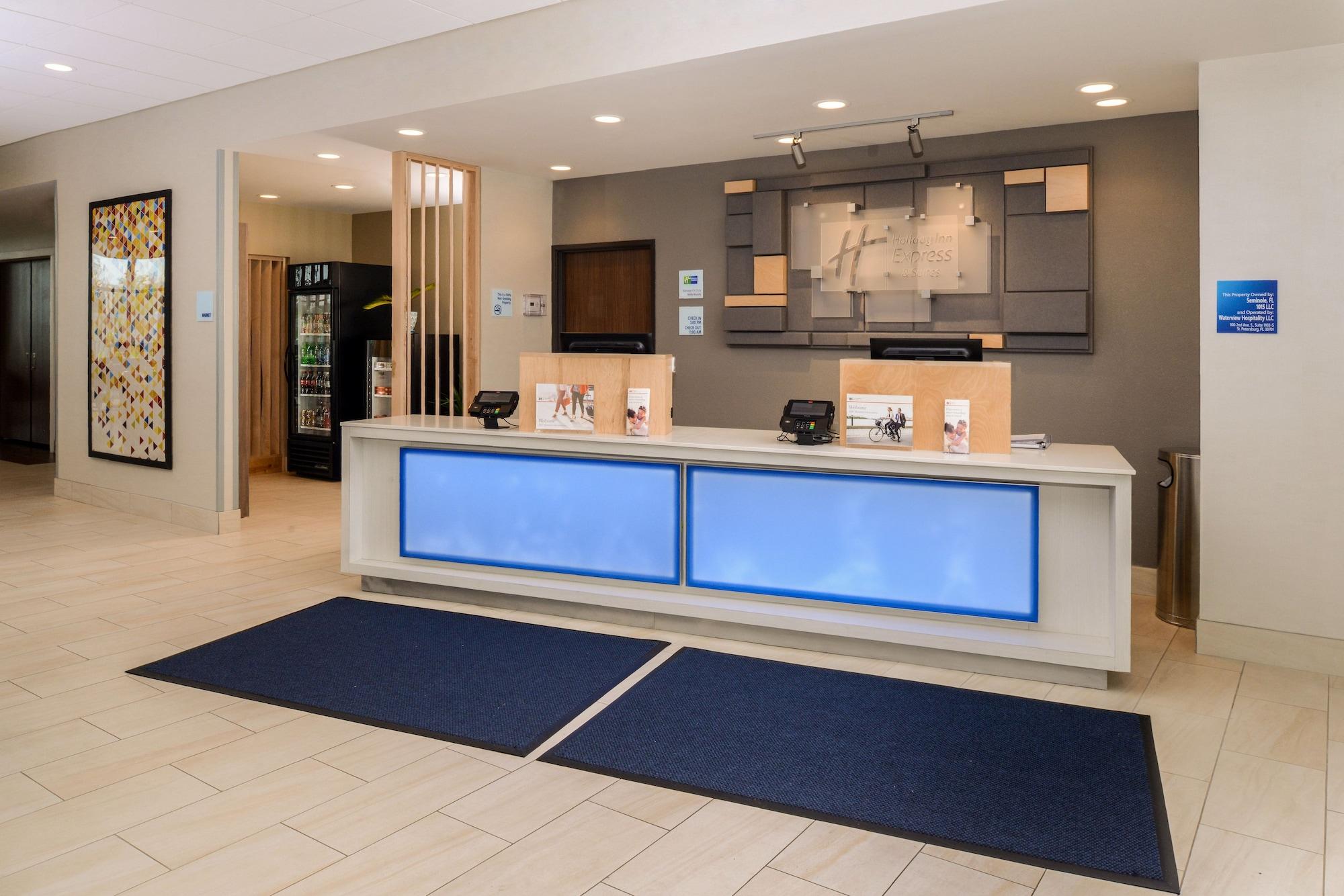 Vista Exterior Holiday Inn Express & Suites Ruskin by IHG