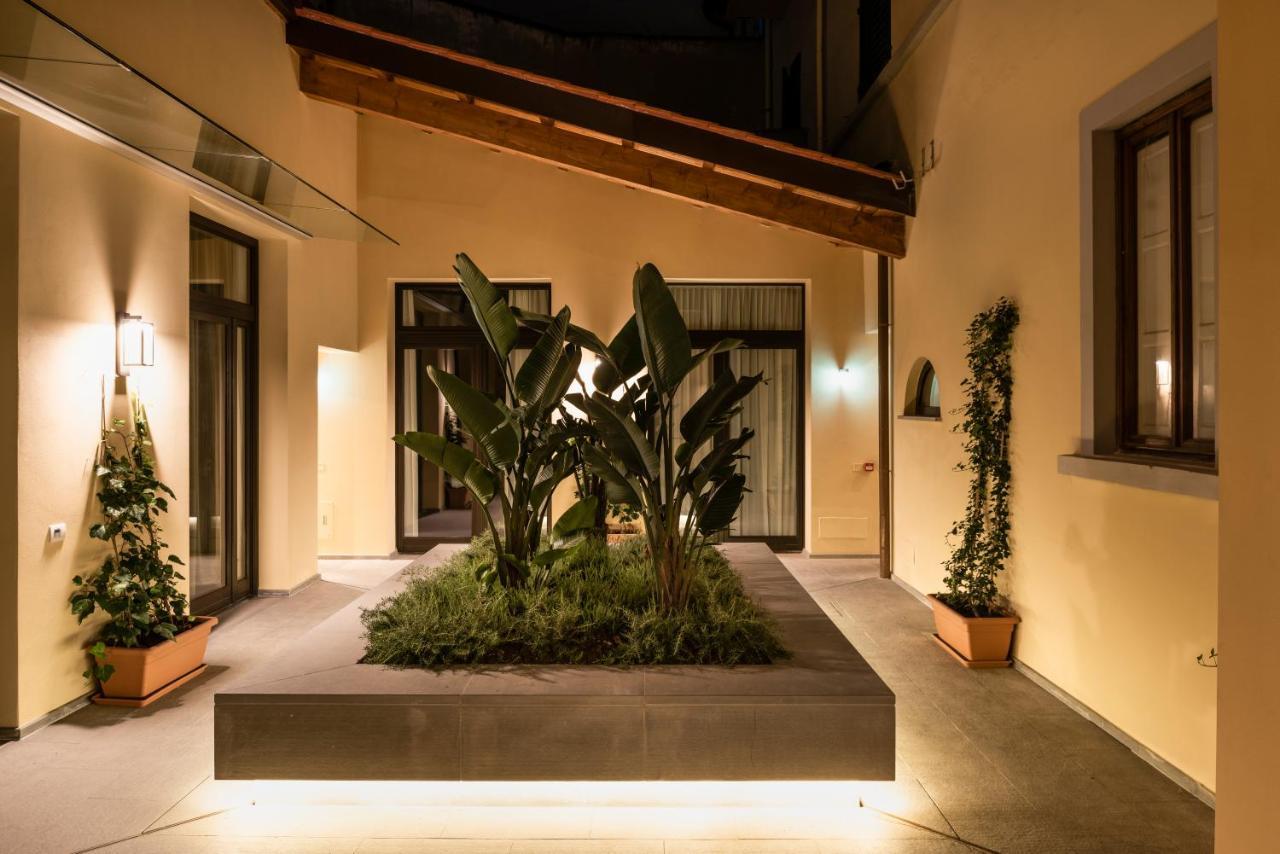 Vista Exterior Corte Guelfa Firenze