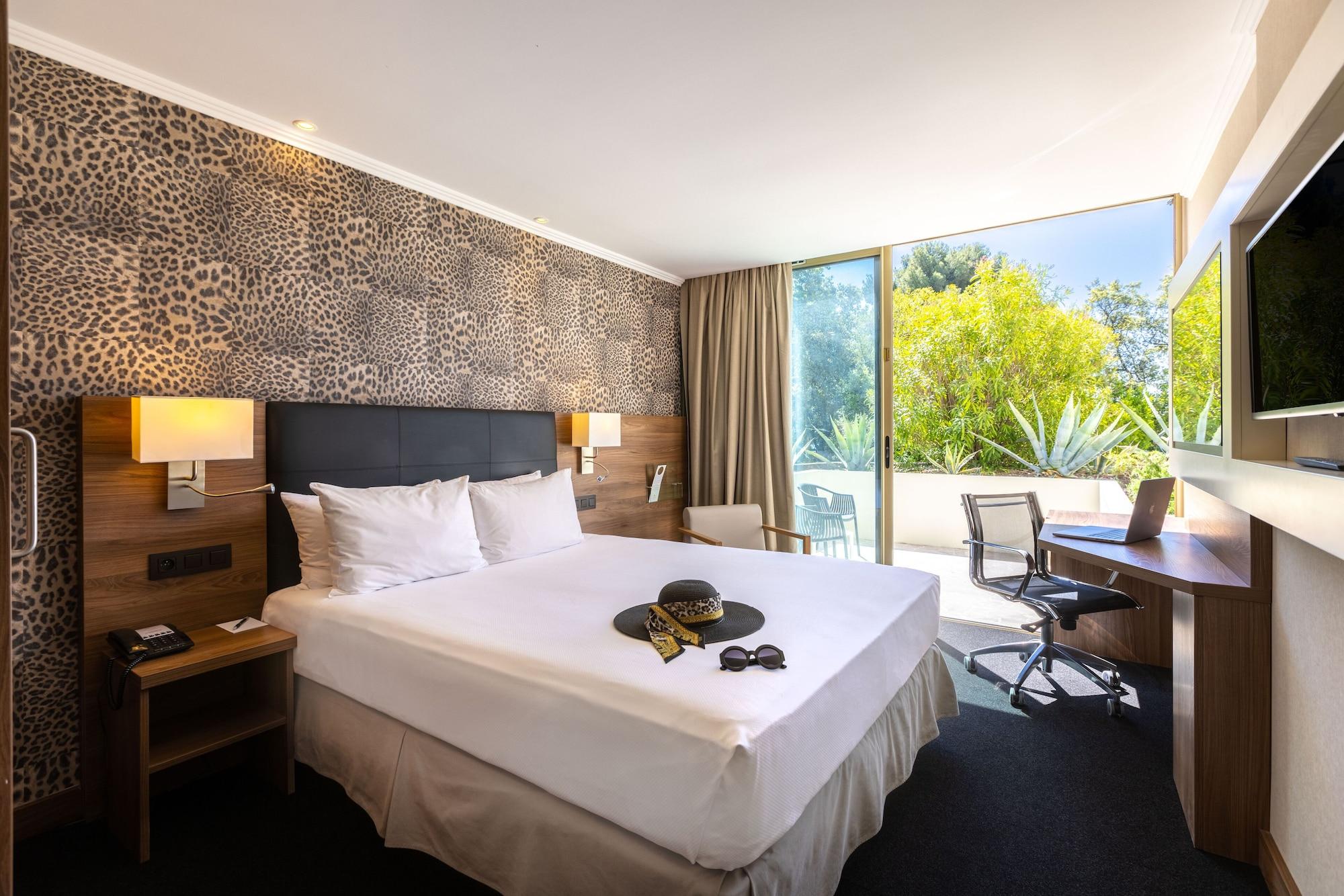 Habitación Luxotel Cannes
