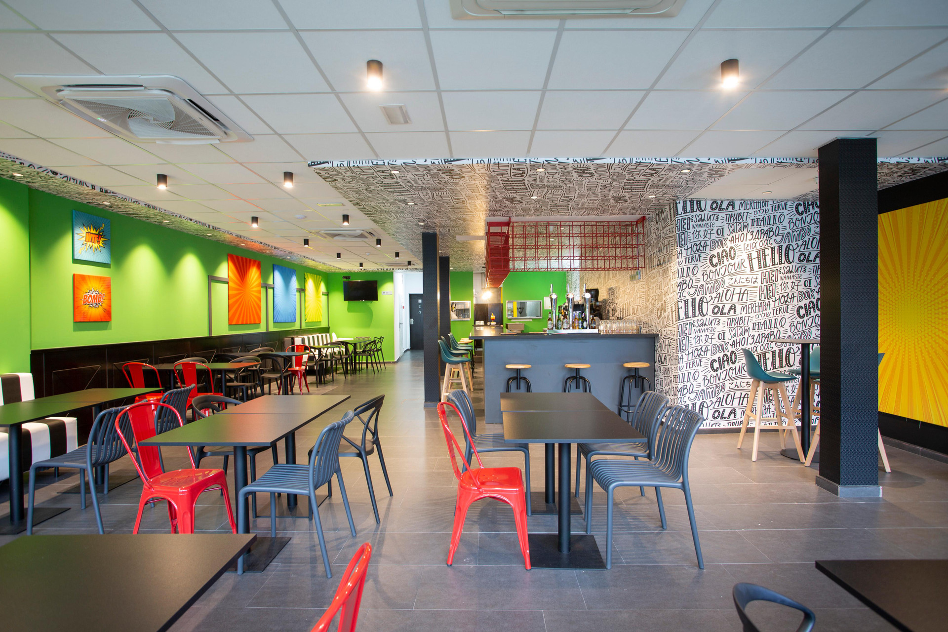 Bar/Salón Casual Pop Art Hotel