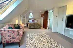 Alquiler Vacacional - Entire 5 bedroom, beautifully refurbished detached house