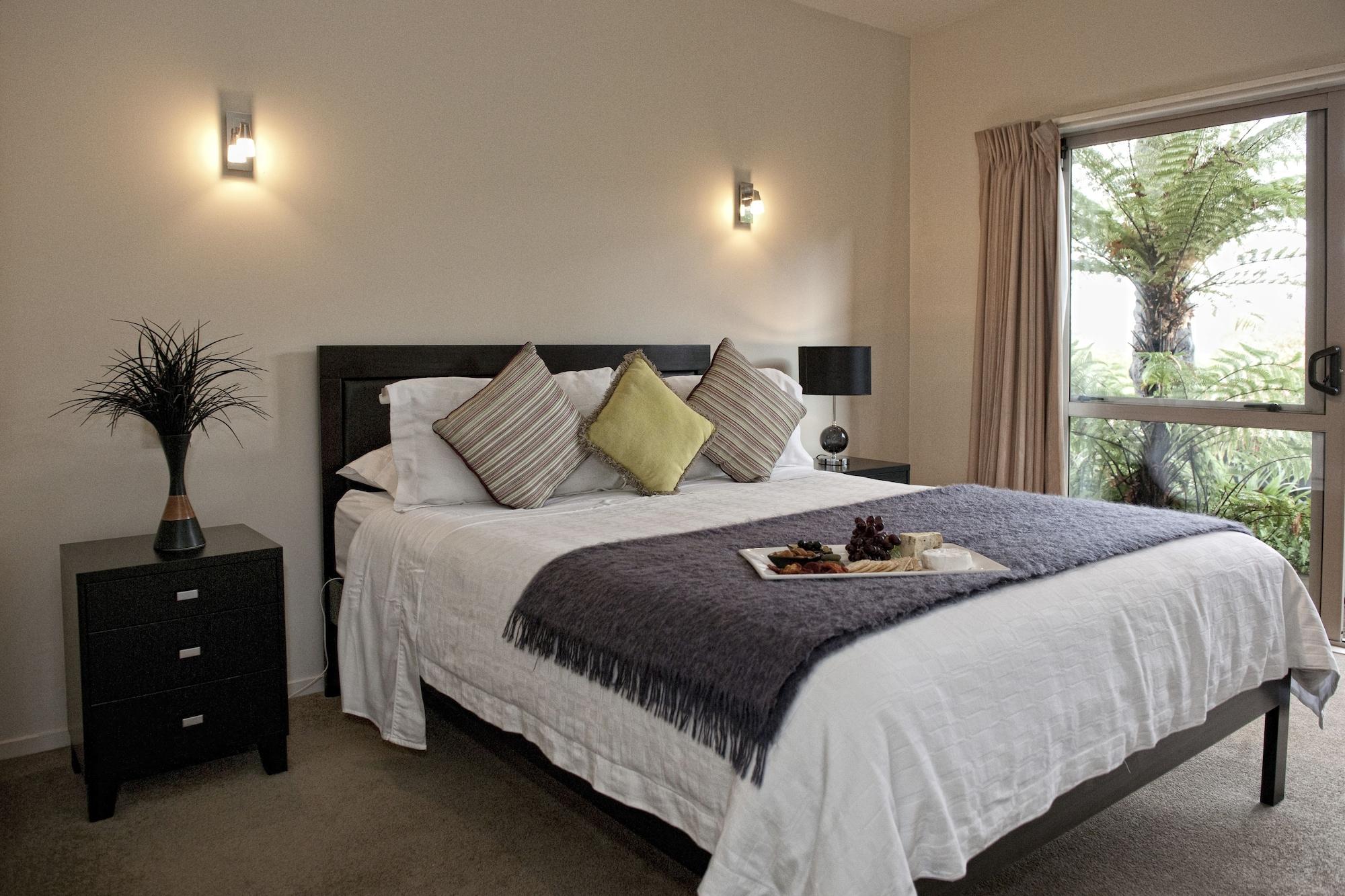 Varios B&B @ the Redwoods