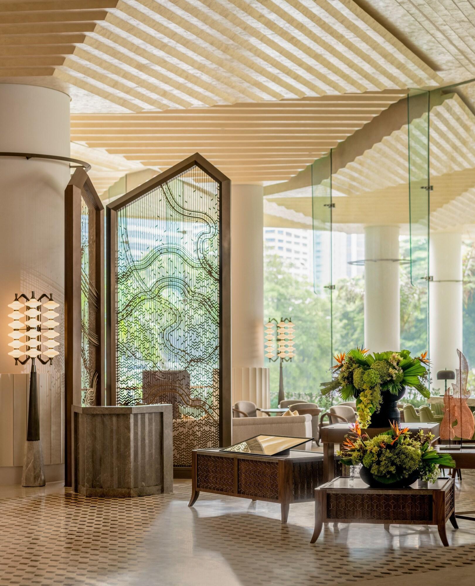 Vista Lobby Dusit Thani Bangkok