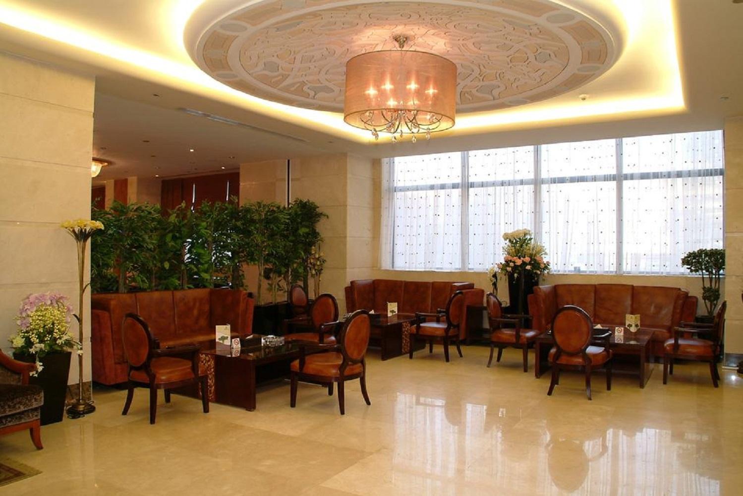 Bar/Salón Dorrar Al Eiman Royal