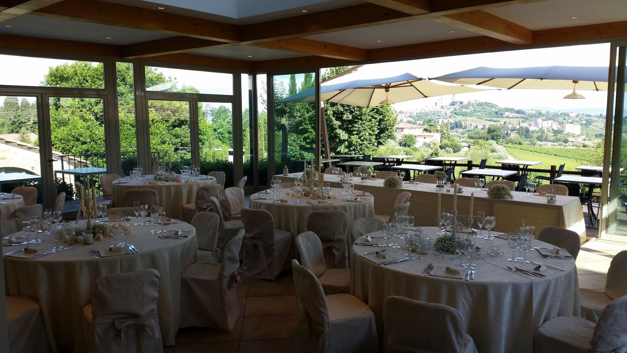 Salón de Baile Villa Ducci