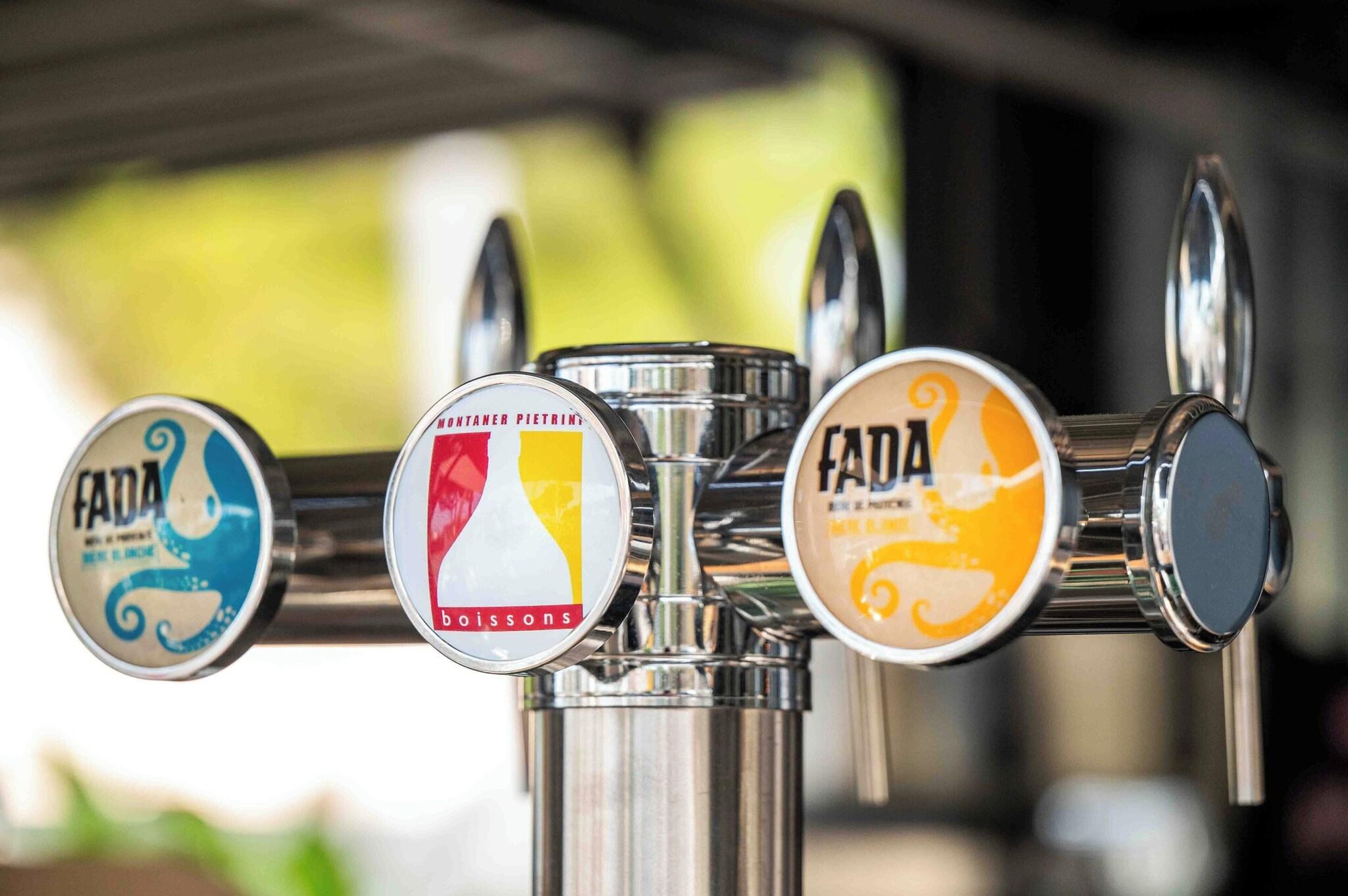 Bar/Salón La Tuilière