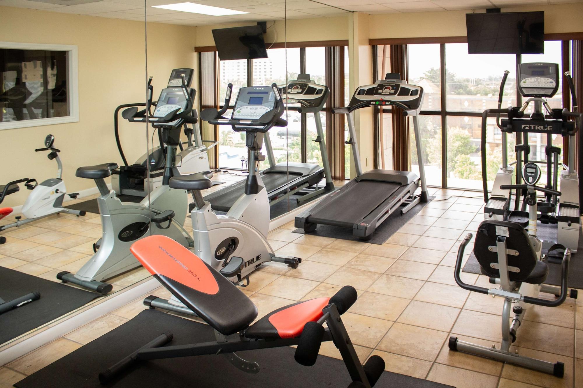 Gimnasio Regency Miami Airport by Sonesta