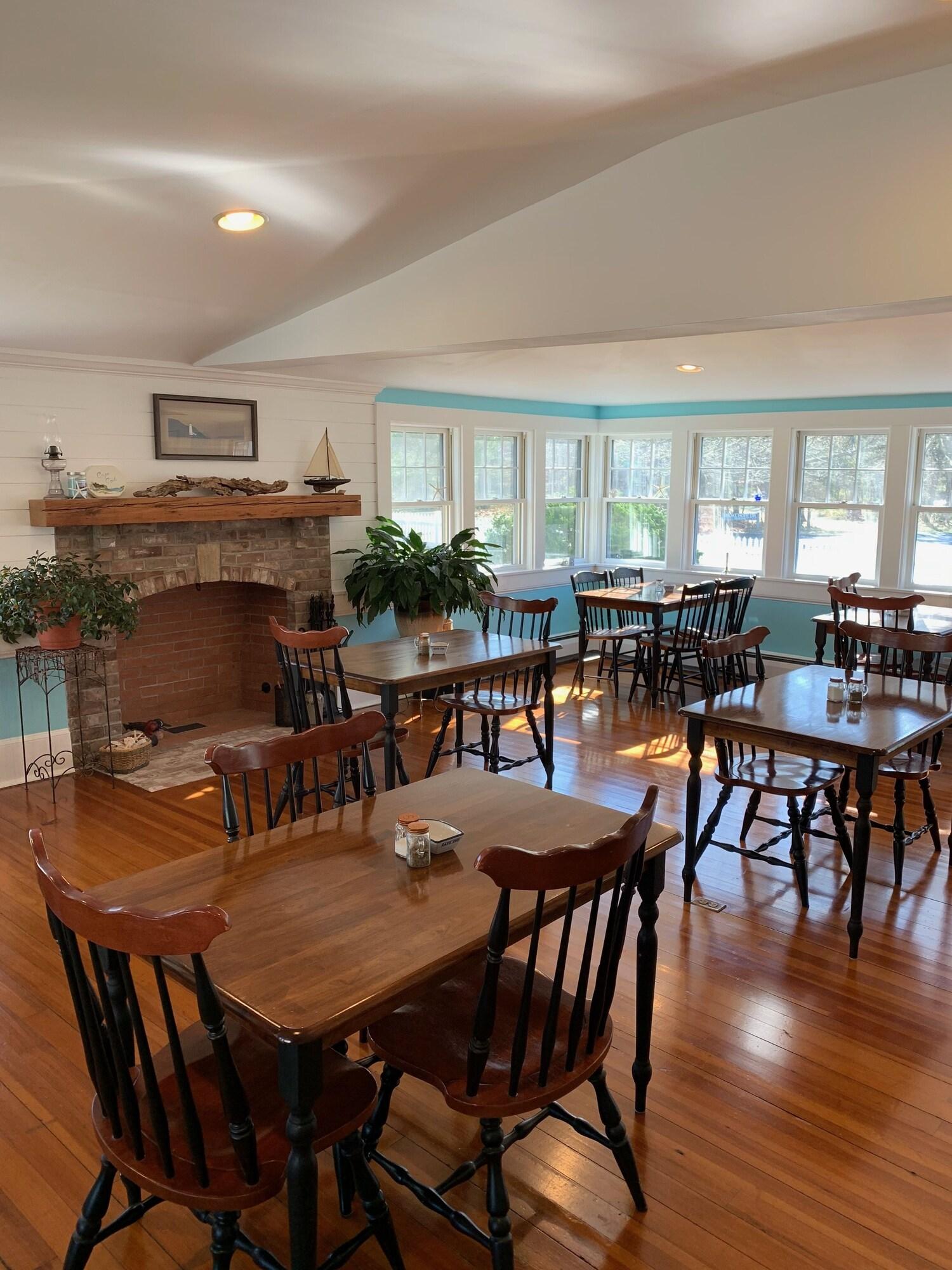 Restaurant The Tern Inn Bed & Breakfast and Cottages