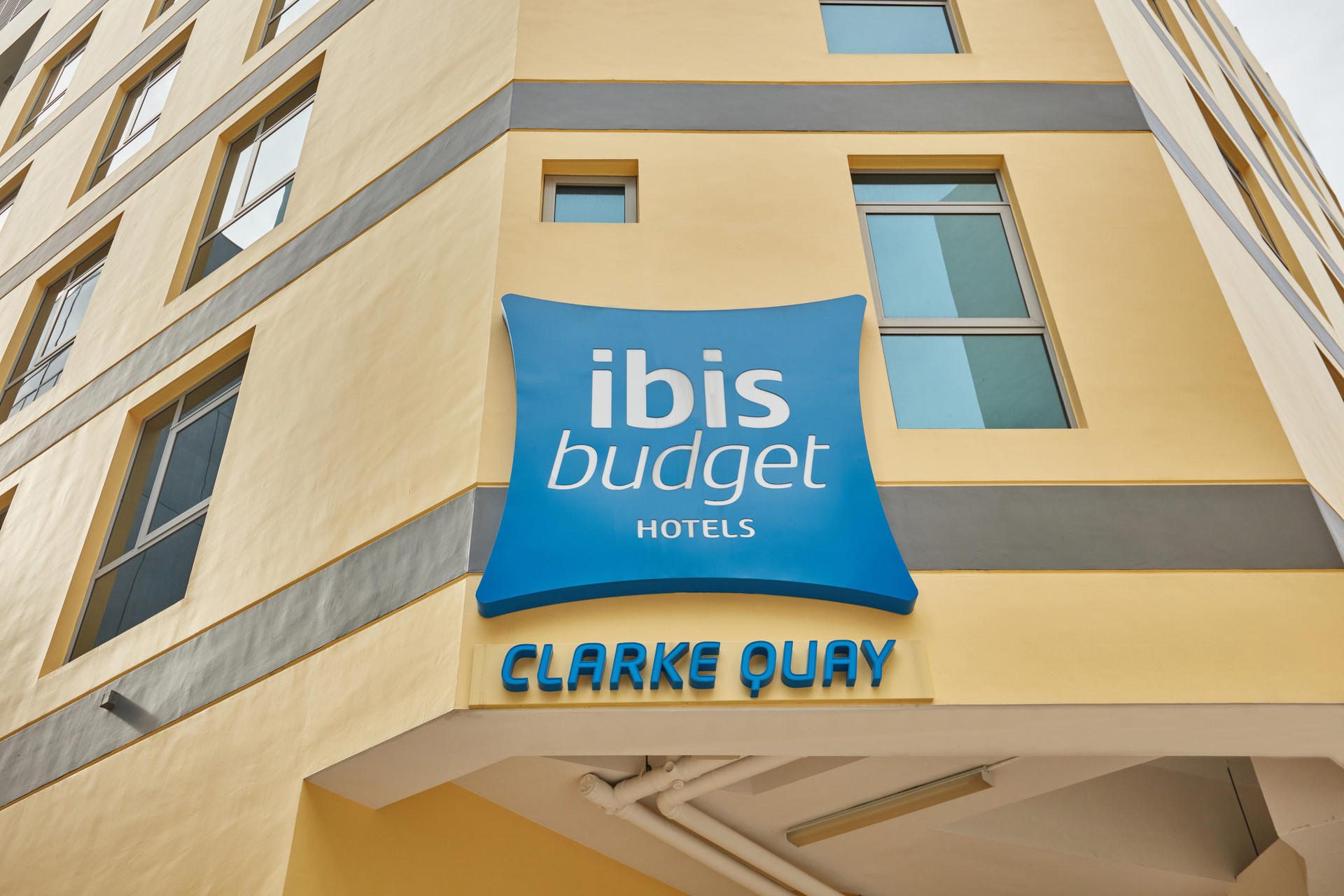 Vista Exterior ibis budget Singapore Clarke Quay