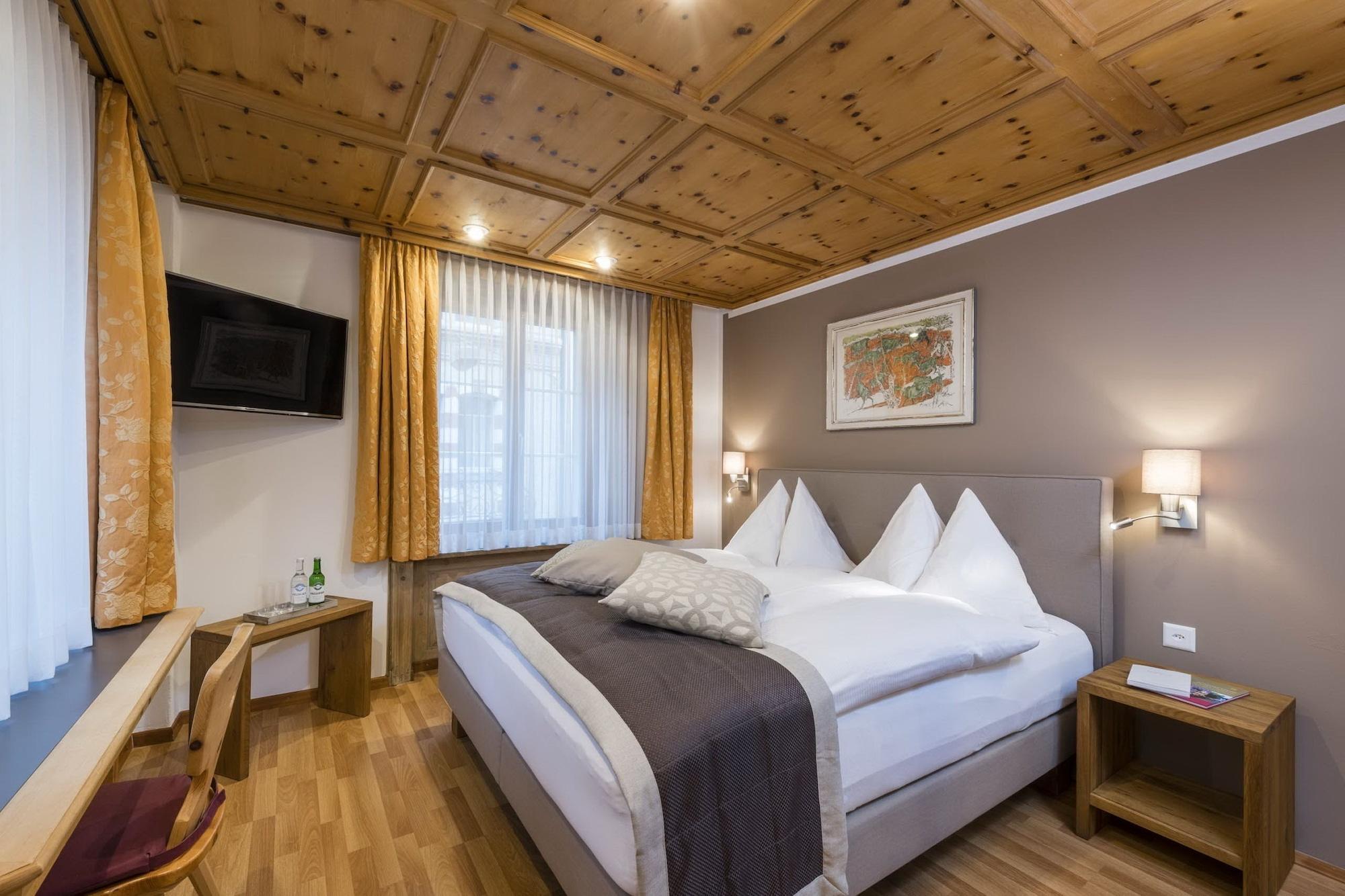 Quarto Hotel Stern Chur