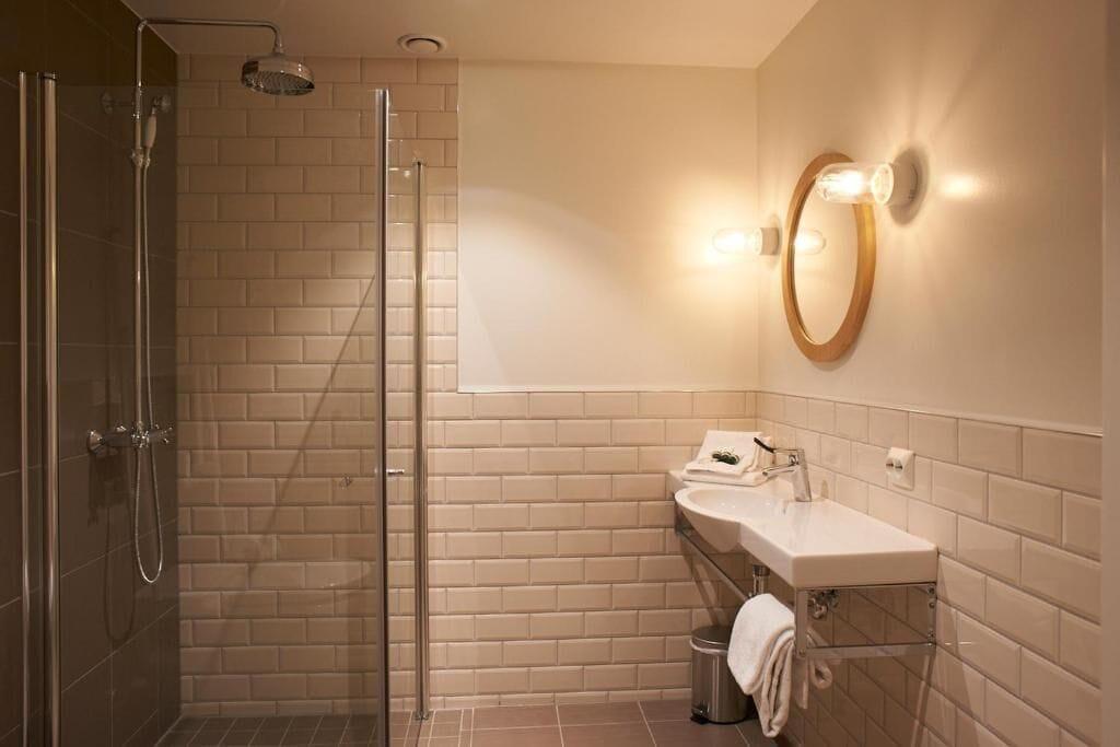 Varios Hotel Karljohansvern, Sjømilitære Samfund