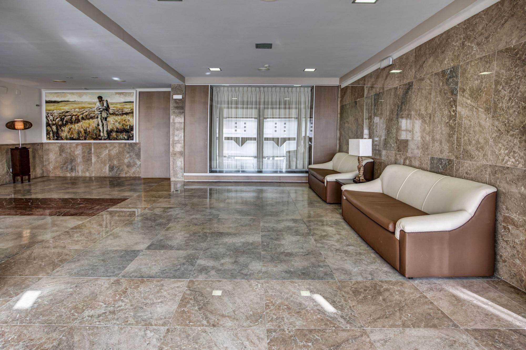 Vista Lobby Hotel Spa Río Ucero