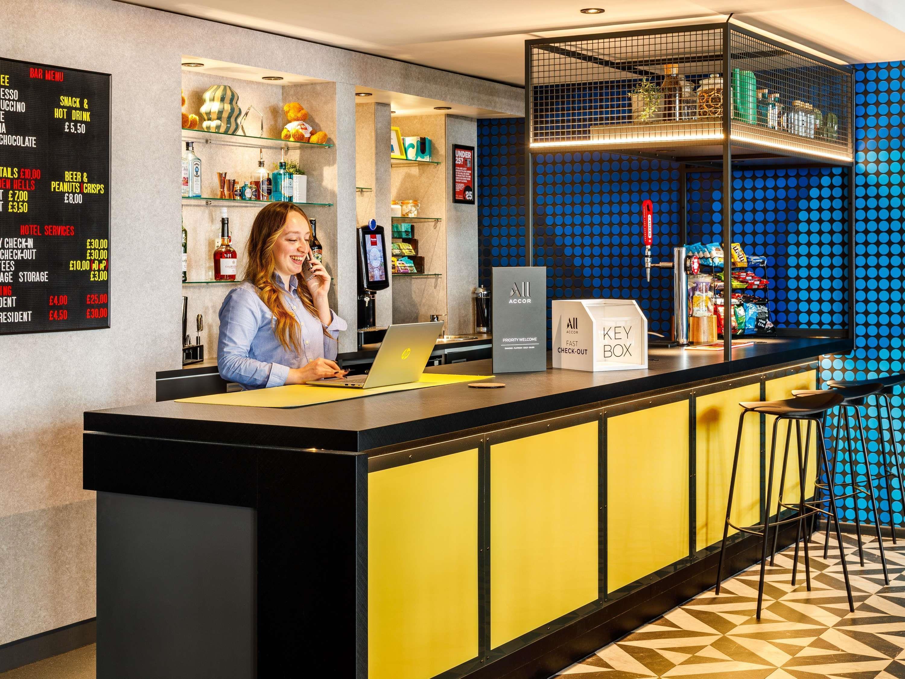 Vista Exterior ibis London Greenwich