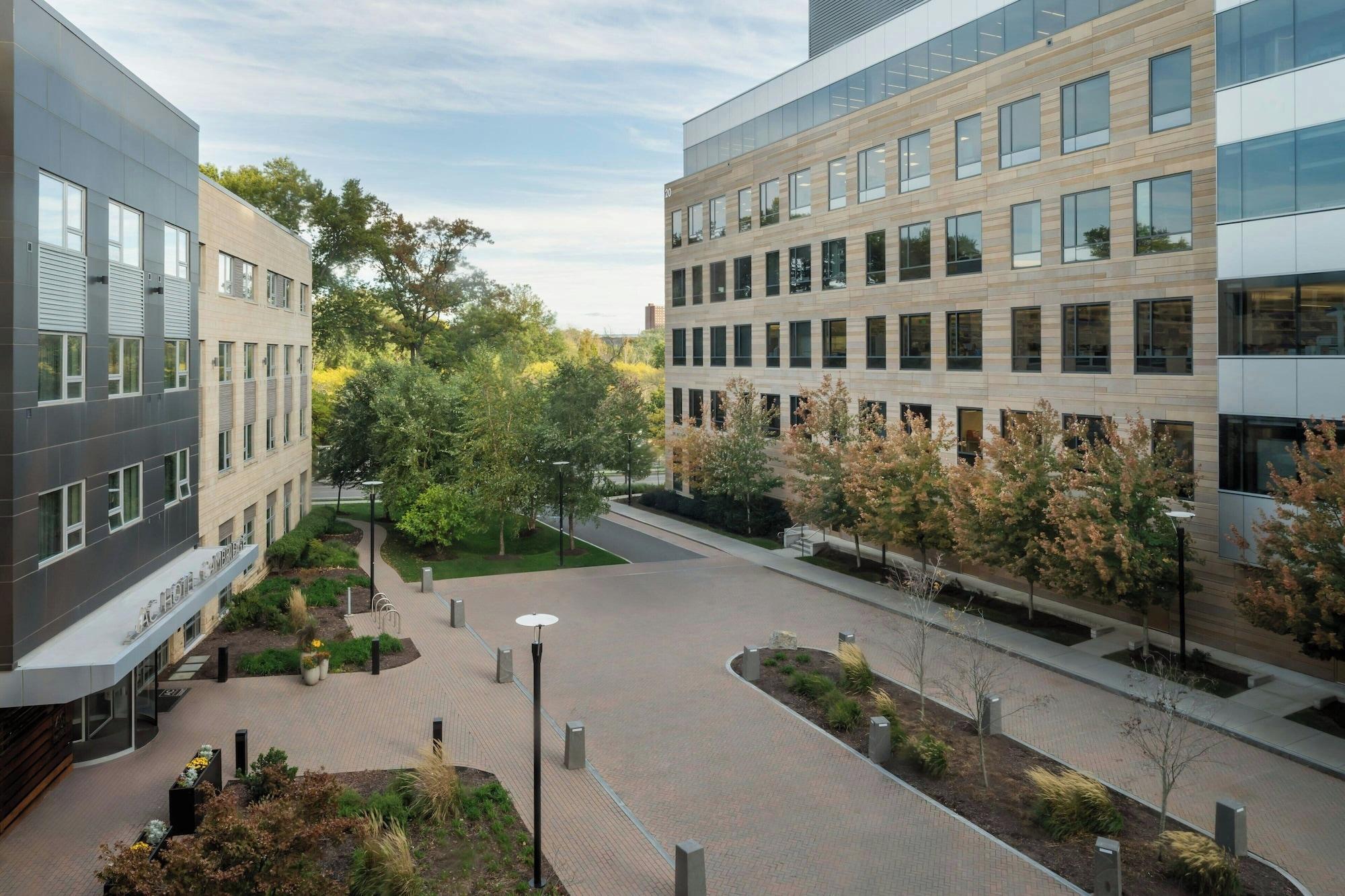 Vista Exterior AC Hotel by Marriott Boston Cambridge