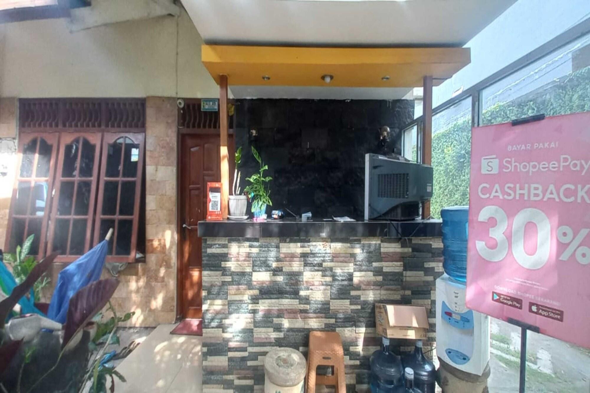 Varios OYO 95106 A Homestay Syariah