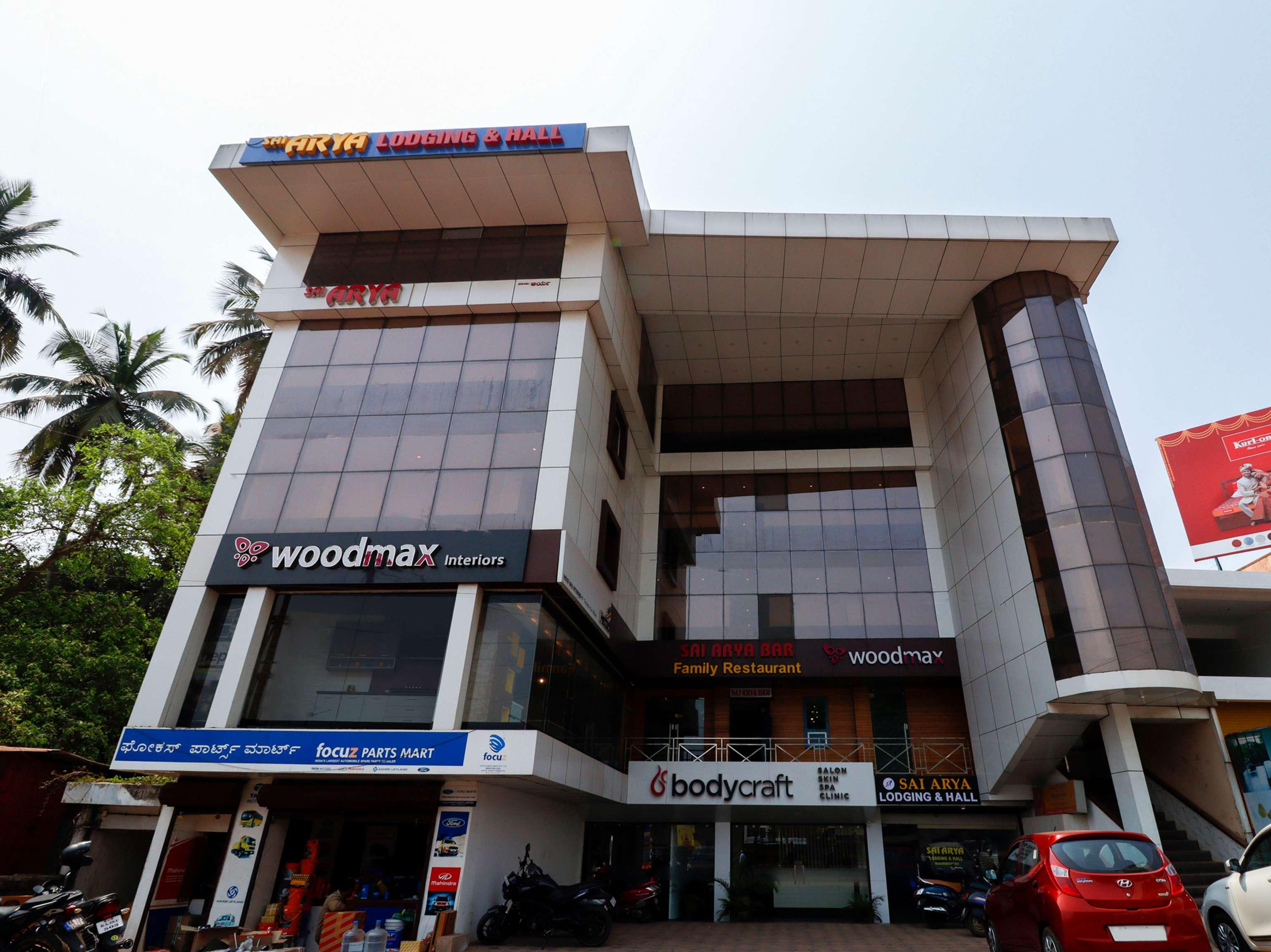 Vista Exterior Capital O 71598 Sai Arya Residency