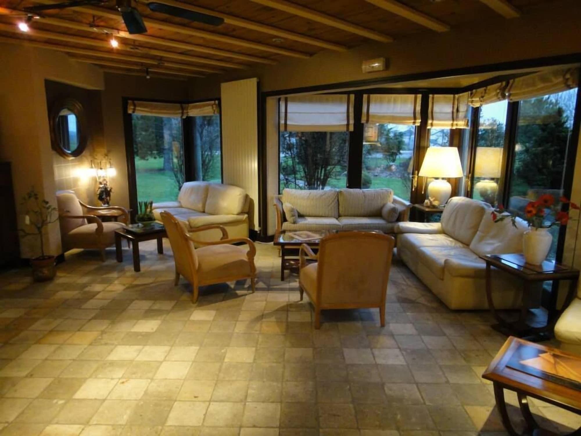 Vista Lobby Domaine de l'Arbrelle