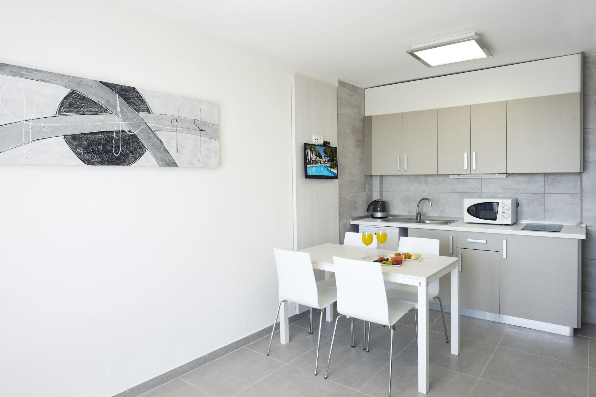 Equipamiento de Habitación Aparthotel HSM Lago Park