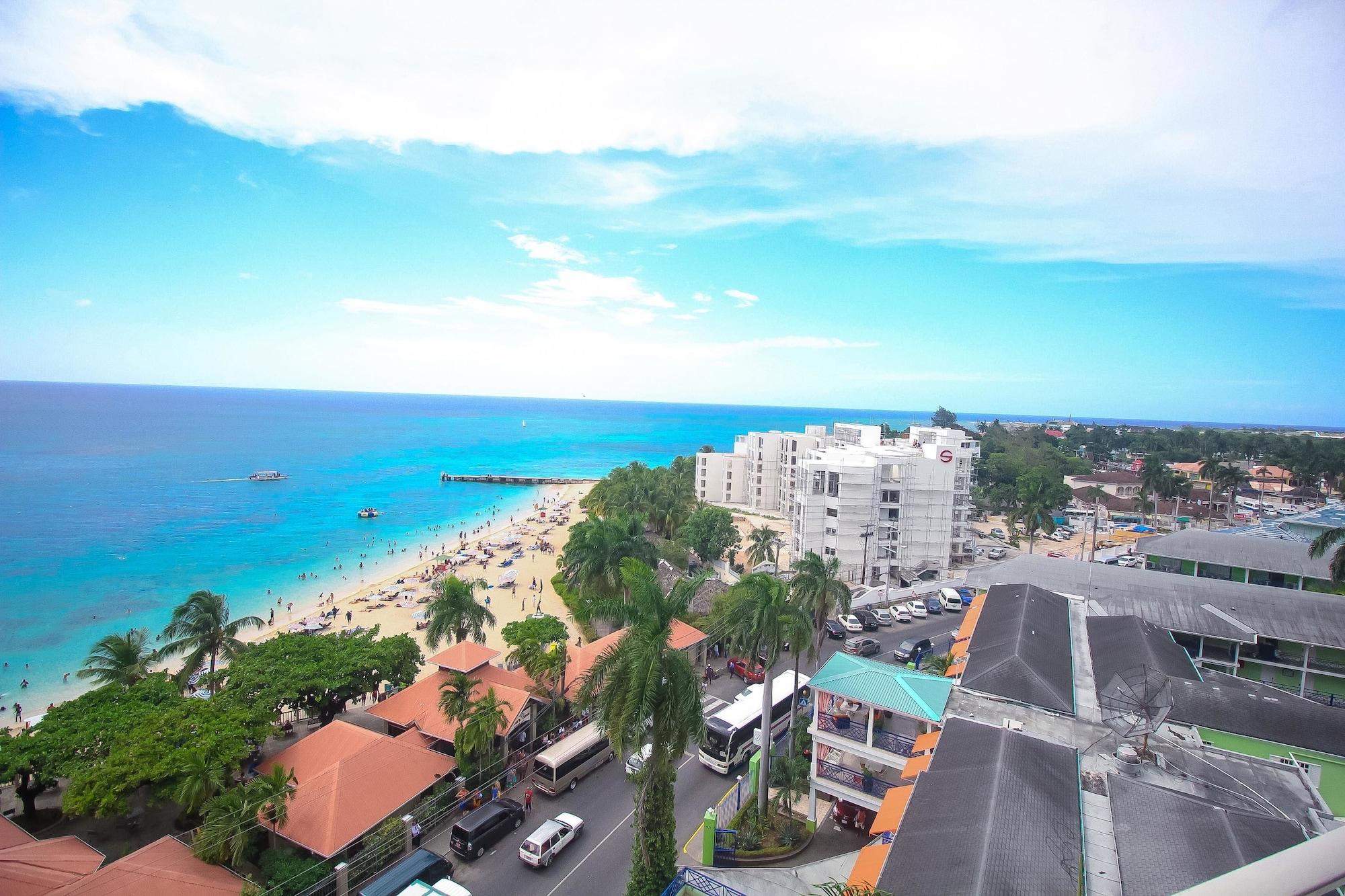 Vista Exterior High Tides Beach Studio