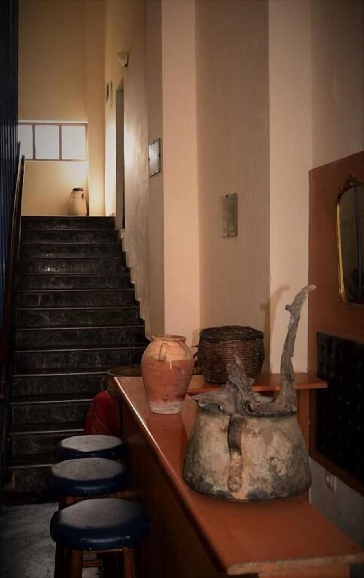 Varios Hotel Zakros