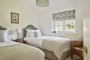 Alquiler Vacacional - Luxury Country Cottage with private grounds and swimming pool