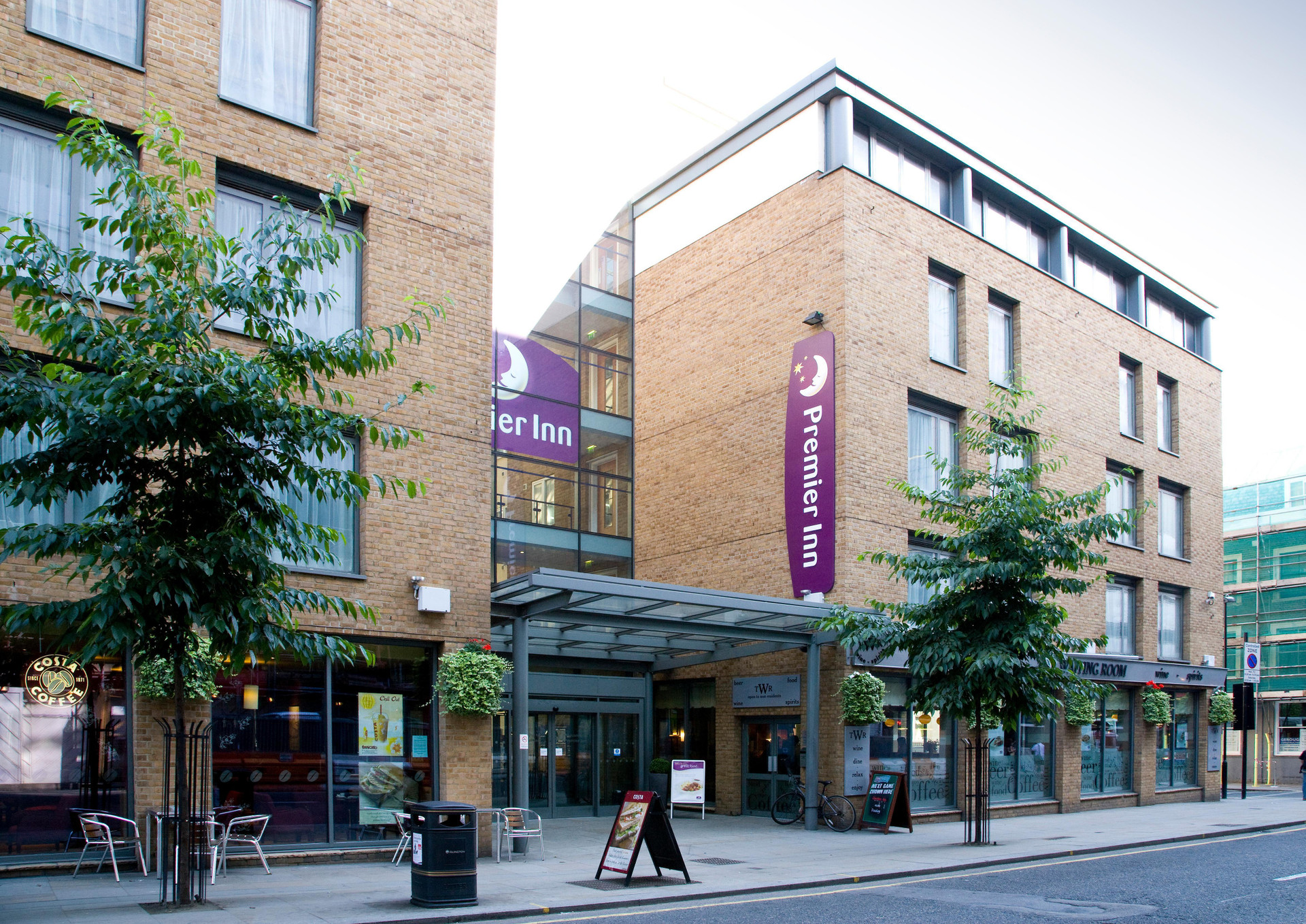 Vista Exterior Premier Inn London Kings Cross