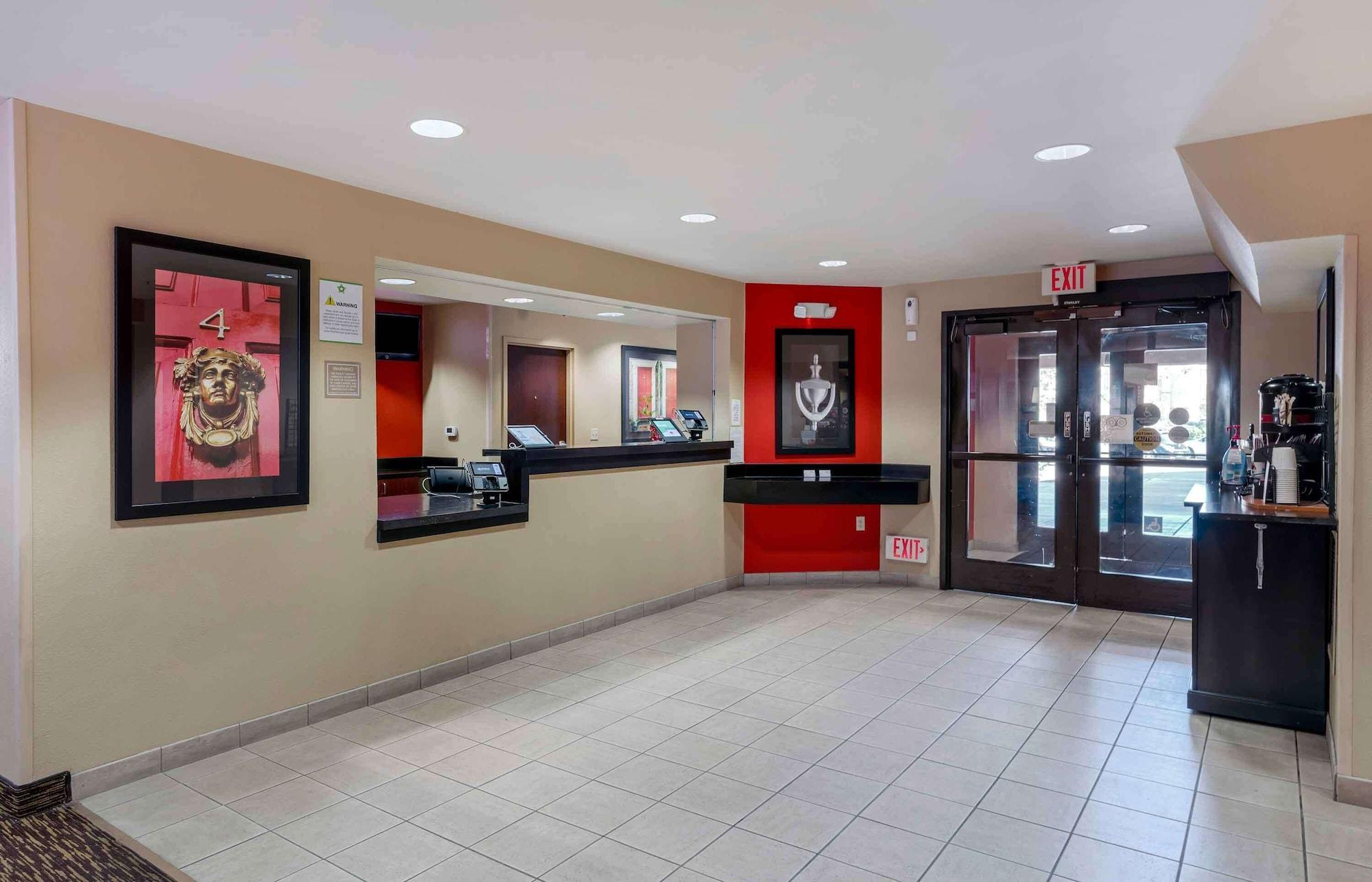 Vista Lobby Extended Stay America Suites Sacramento Elk Grove