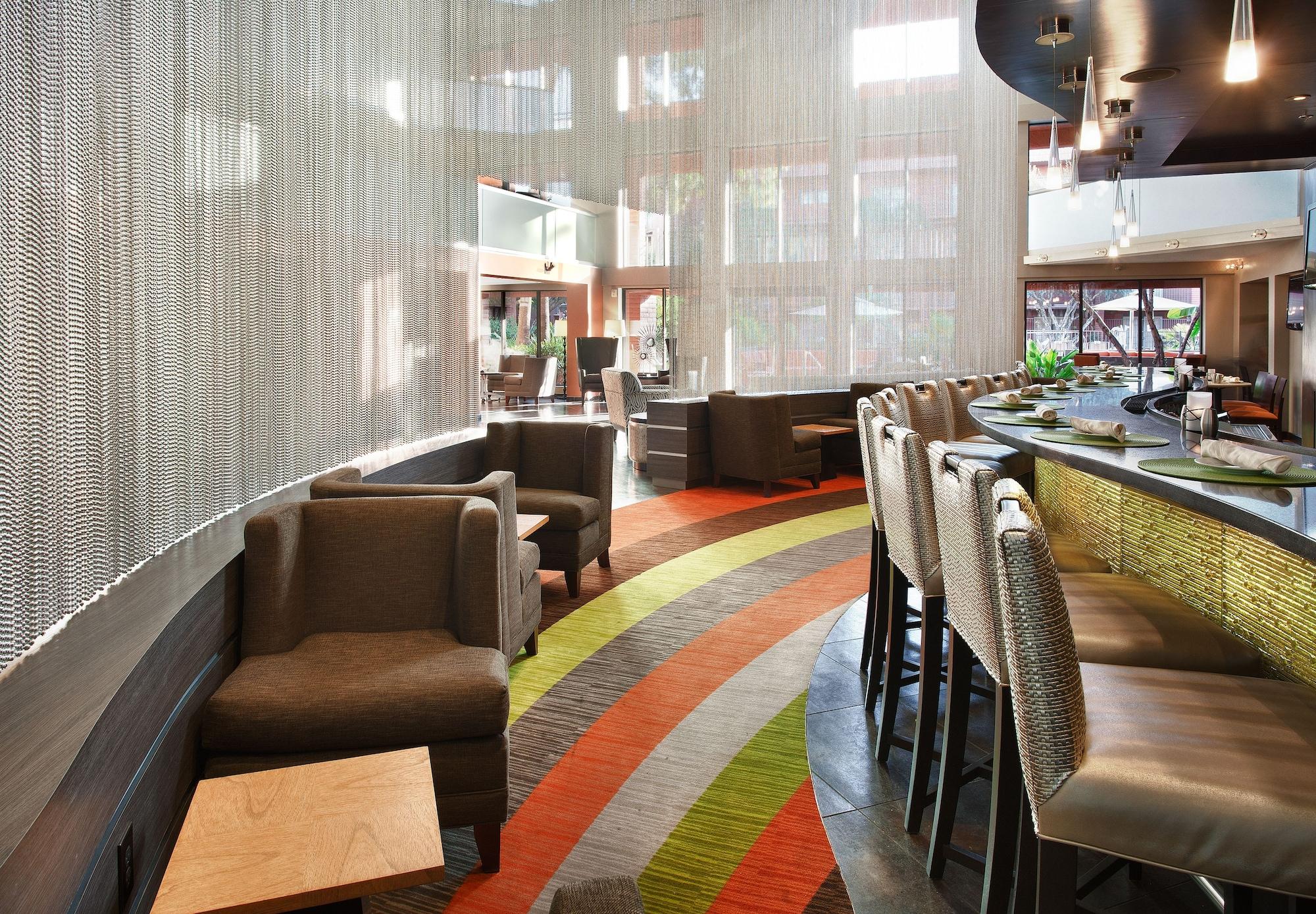 Bar/Salón Holiday Inn & Suites Phoenix Airport North by IHG