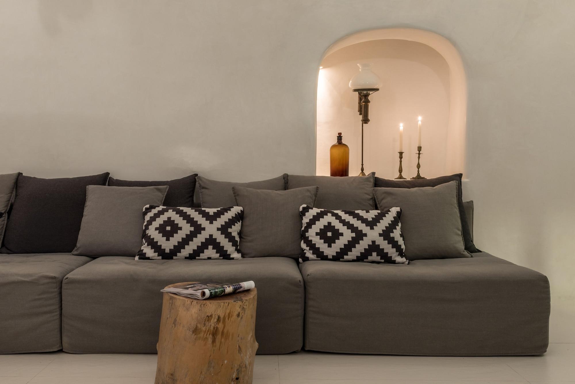 Vista Lobby Porto Fira Suites