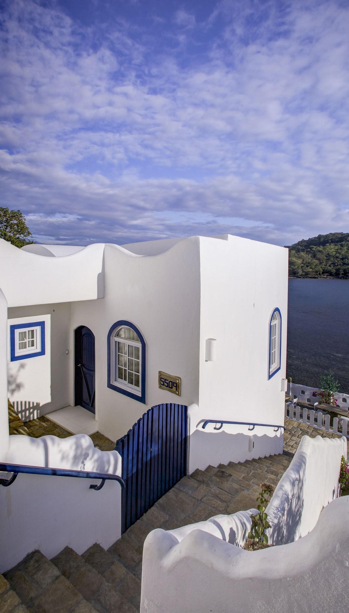 Vista Lobby Vitalis Villas