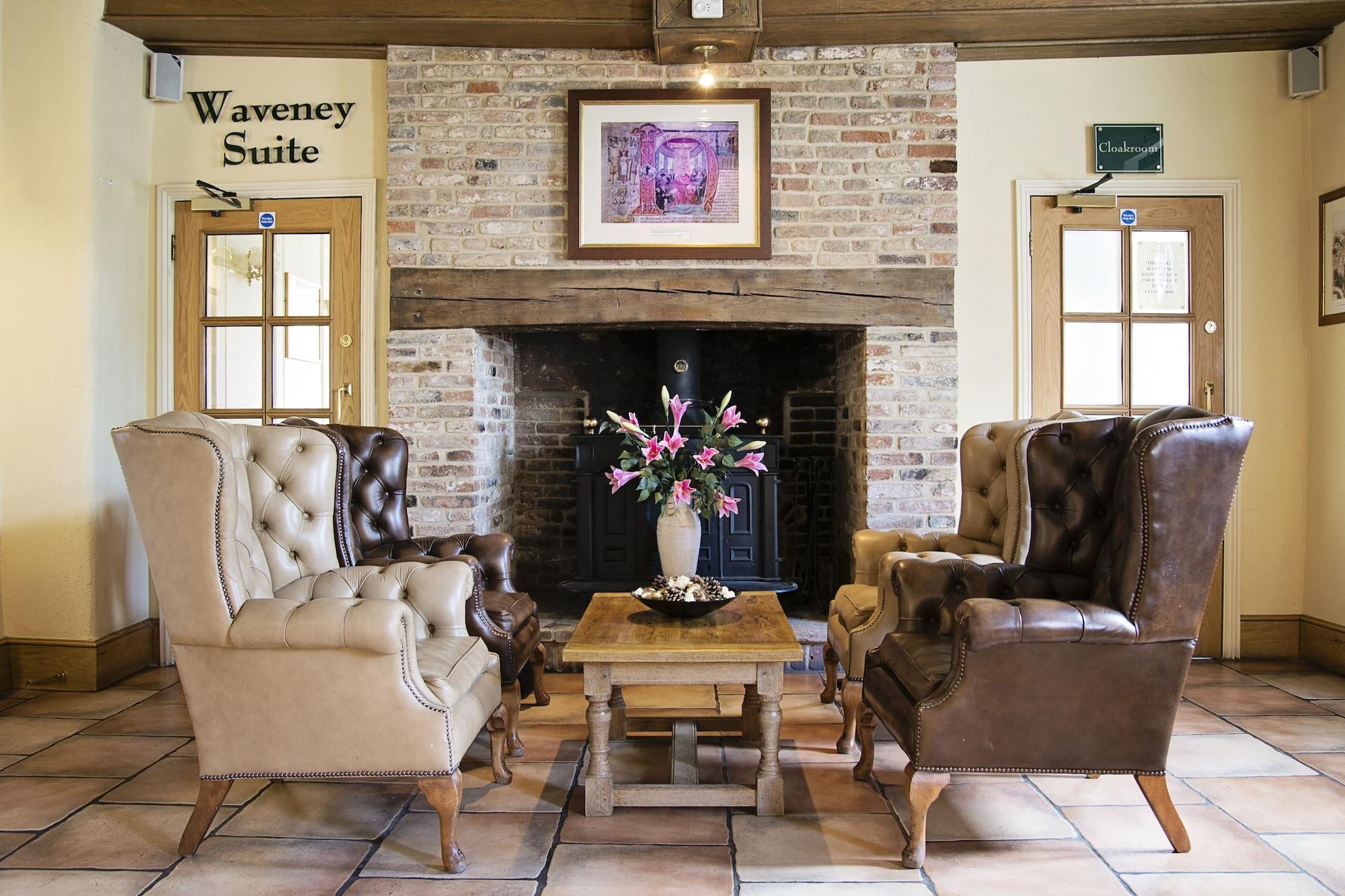 Vista Lobby Waveney House Hotel