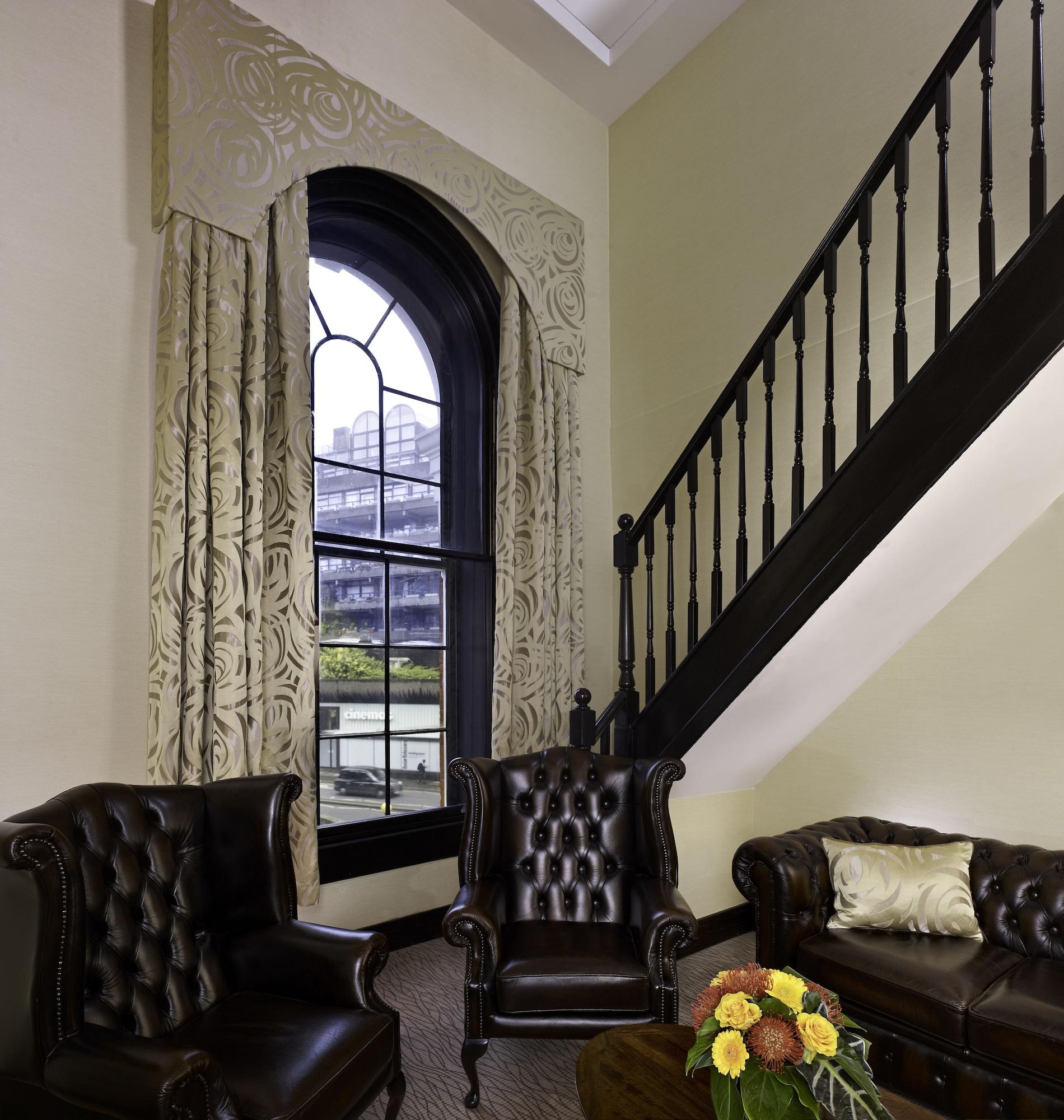 Varios Montcalm Brewery Townhouse