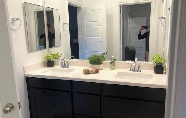 Amazing Vacation Home w/ 4 Bedrooms & 3 Bathrooms with View of Las Vegas Strip - Hoteles con parque acuático en Las Vegas, Nevada