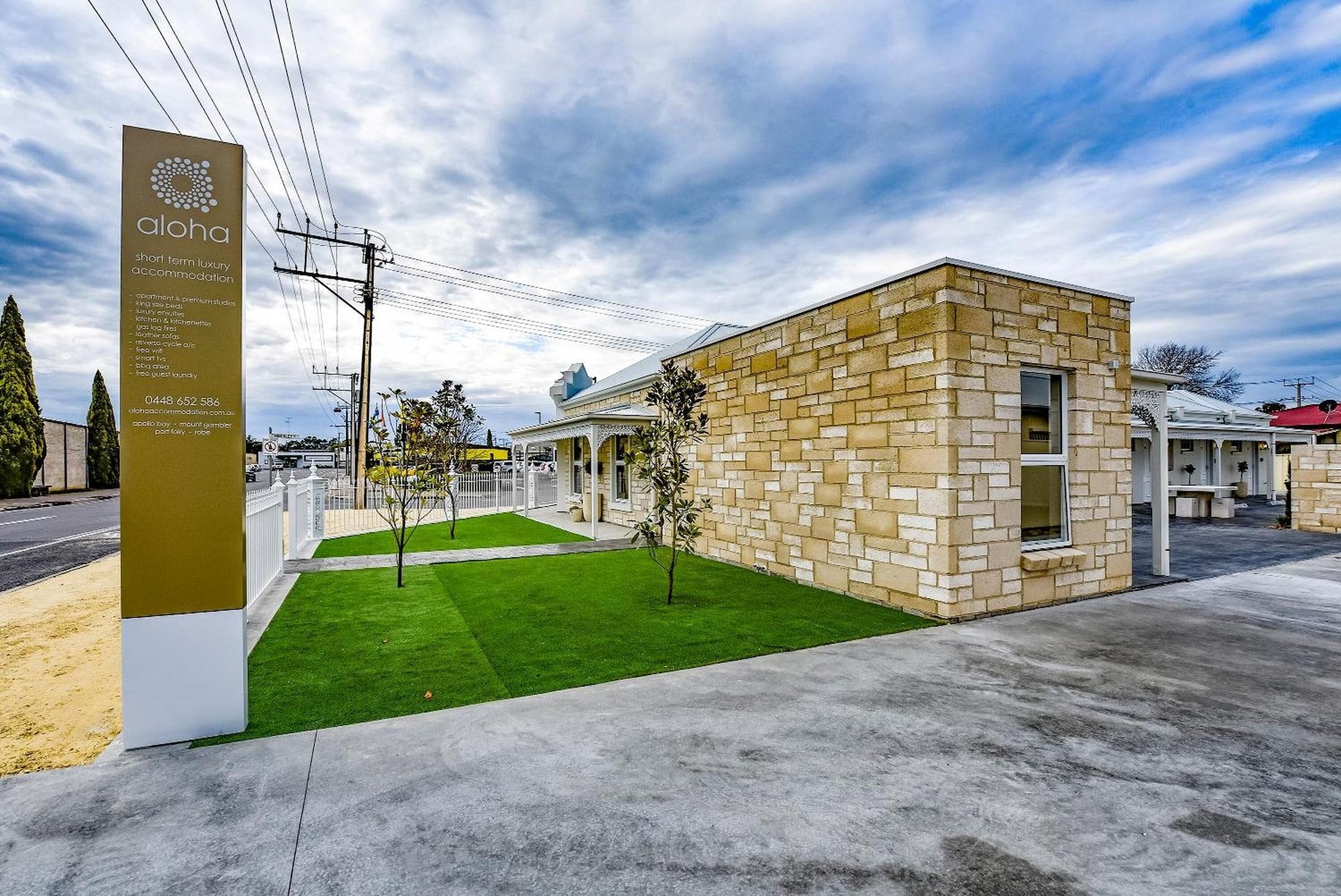 Vista Exterior Aloha Central Luxury Accommodation