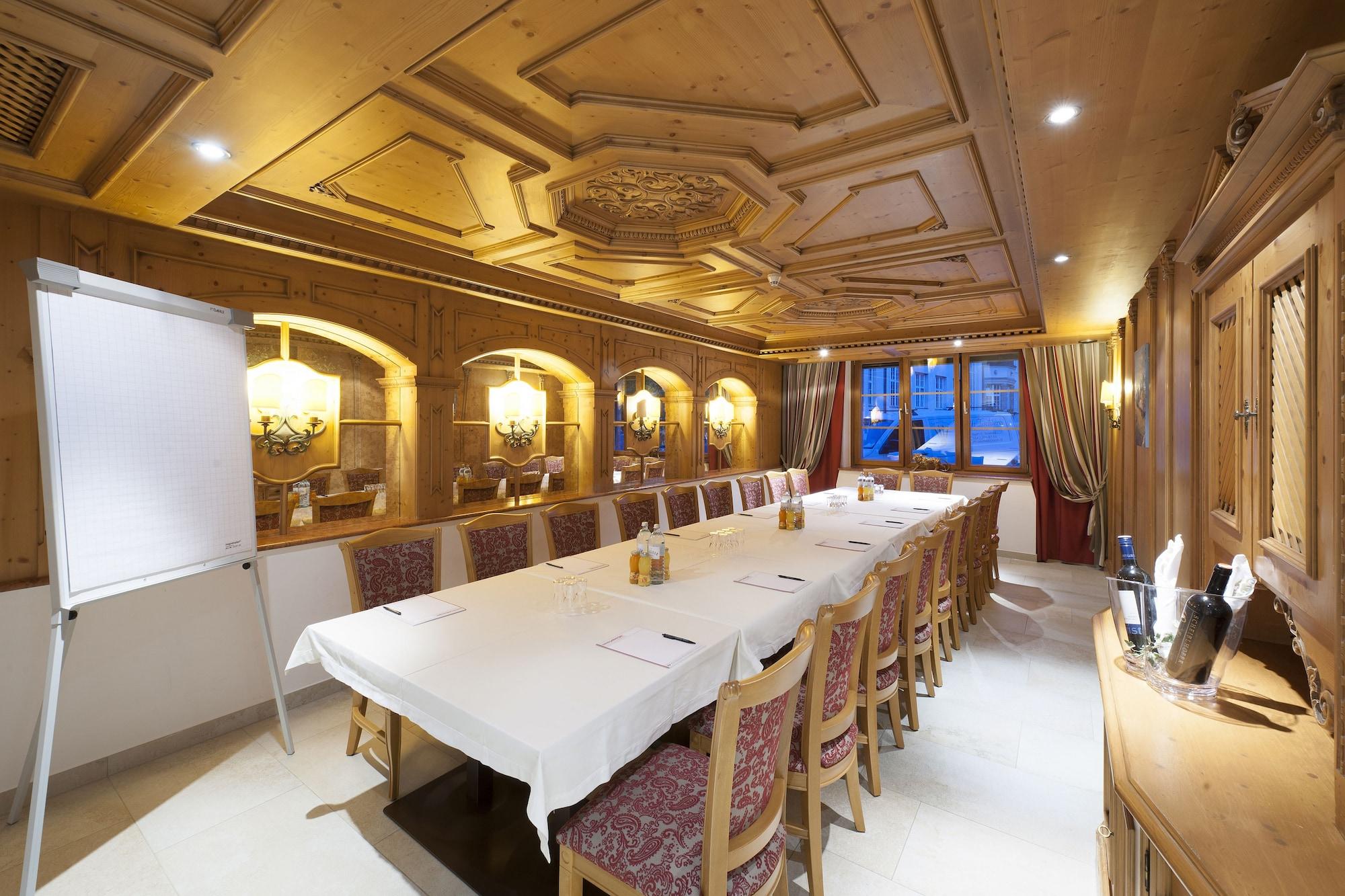 Sala de Reuniones Hotel Goldener Loewe