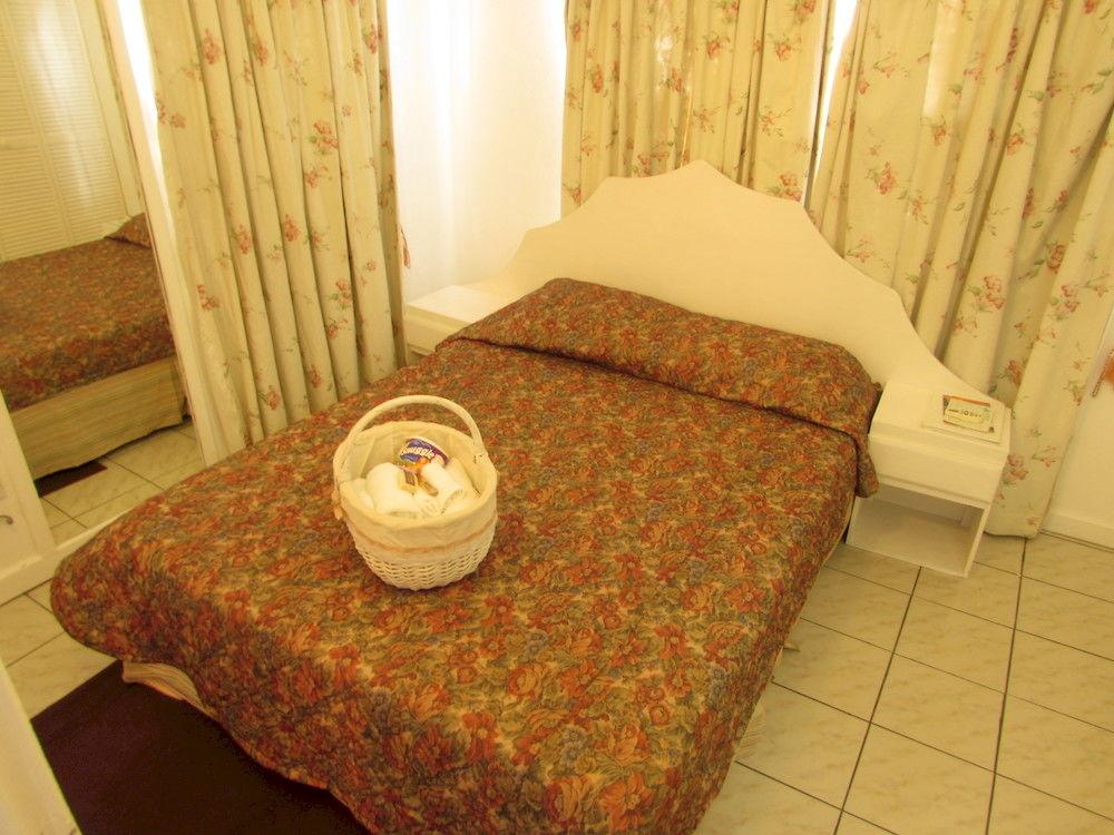 Habitación Charlery's Inn